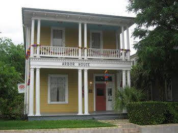 Arbor House Suites Bed And Breakfast San Antonio Exterior foto